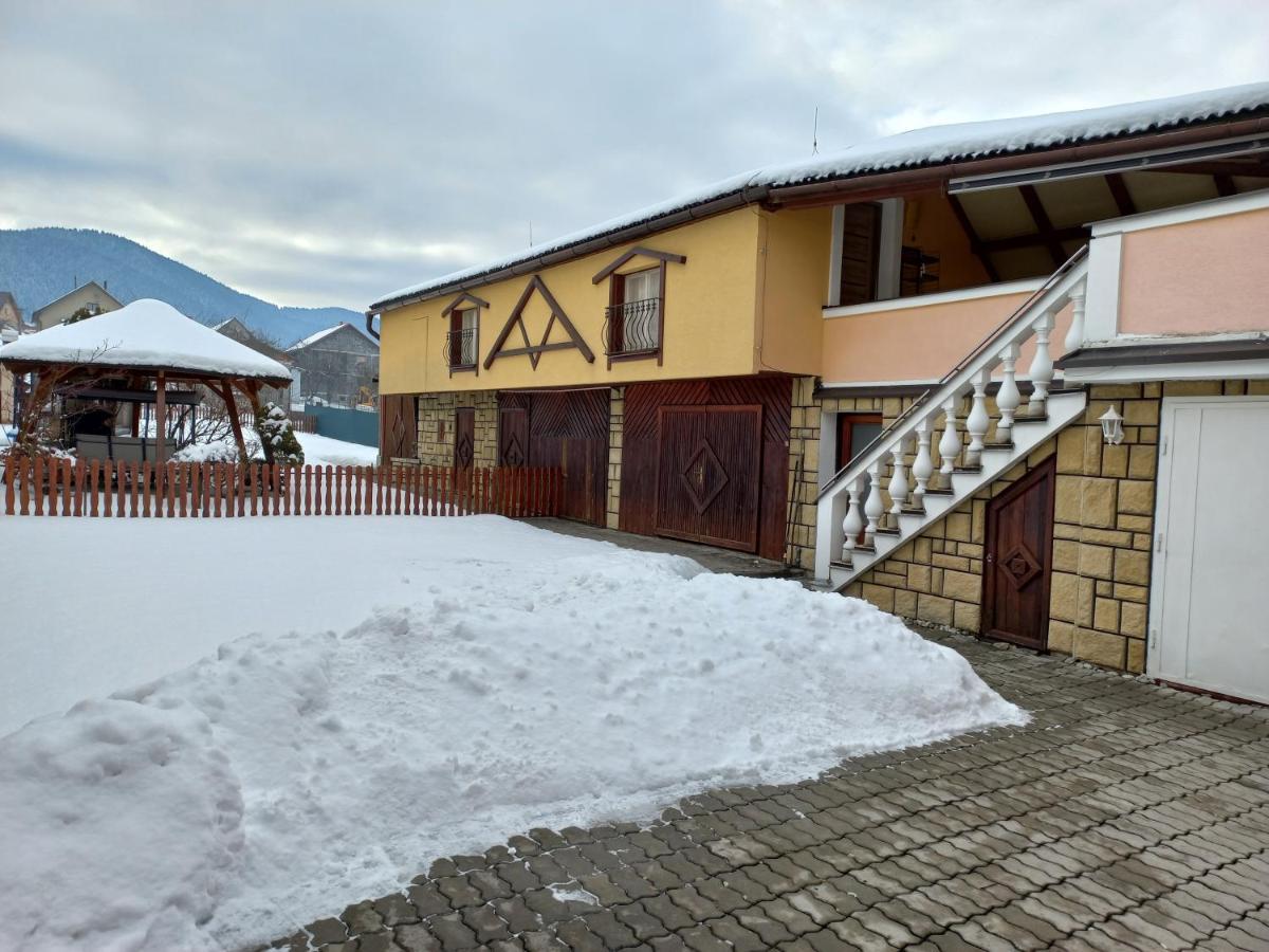 Apartman Elegant Bešeňová Buitenkant foto