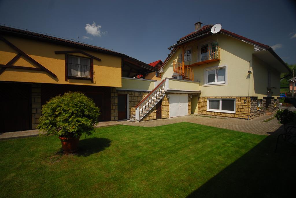 Apartman Elegant Bešeňová Kamer foto