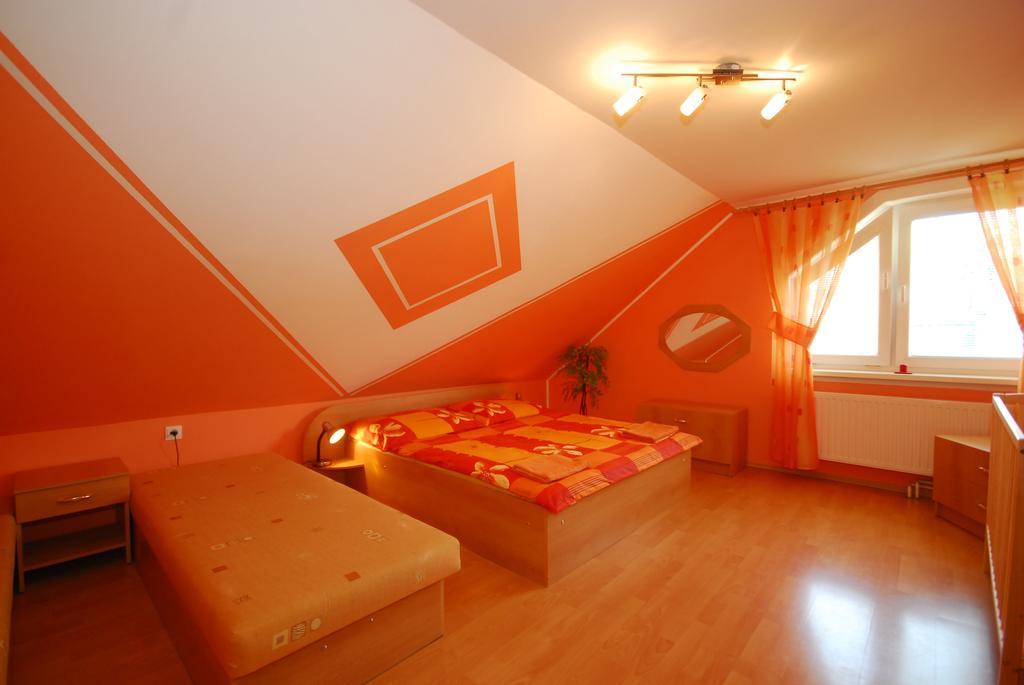 Apartman Elegant Bešeňová Kamer foto