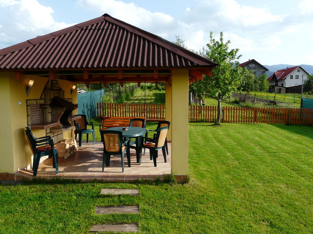 Apartman Elegant Bešeňová Buitenkant foto