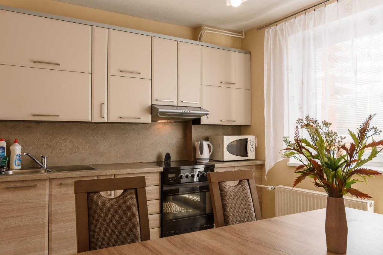 Apartman Elegant Bešeňová Buitenkant foto