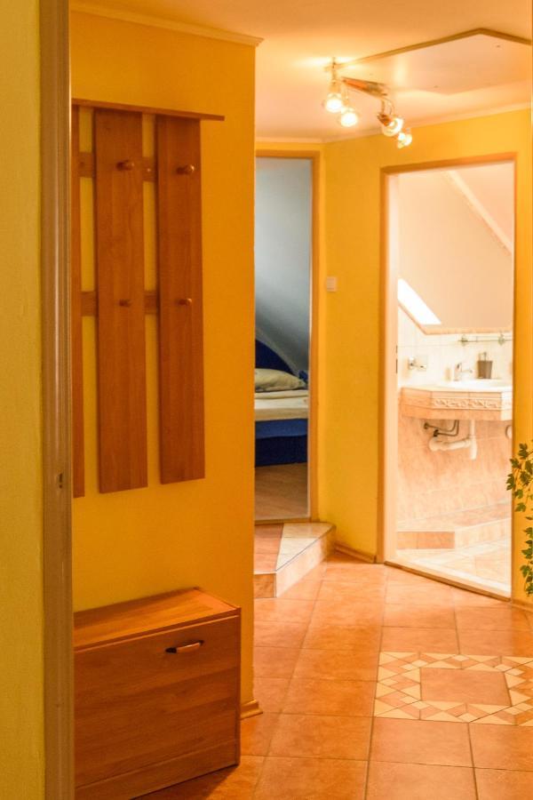 Apartman Elegant Bešeňová Buitenkant foto